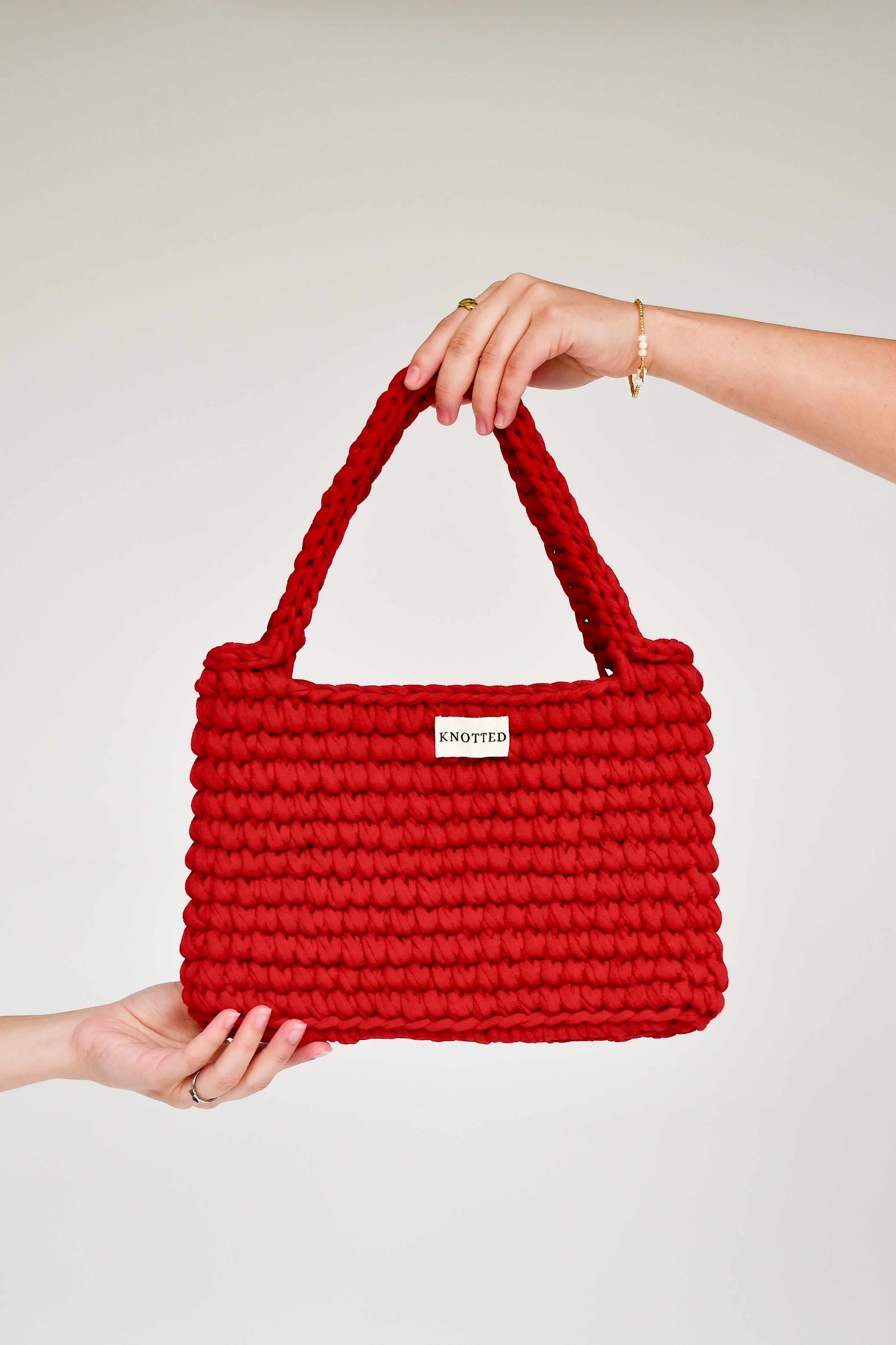 Bolsa Mediana Sencilla KNOTTED roja